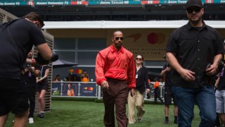 Mercedes - Lewis Hamilton igazi divatguruvá vált - komoly az új szett (fotók)