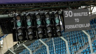 Változott a terv: el kell halasztani az F1-es autók új rajtrendszerének próbáját