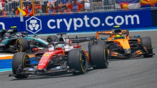Mercedes - Meglepő számok a Miami Nagydíj után - ennyit nyertek a csapatok a fejlesztéseikkel