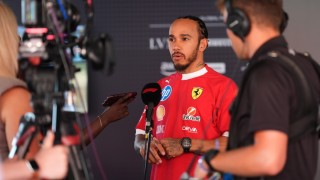 Ferrari - Hamiltonnak kemény jóslatot küldtek, az álom már nagyon messzire került