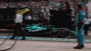 Aston Martin - Radikális megoldással előzte meg a riválisokat az Aston Martin