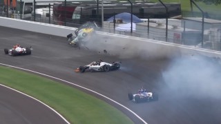 McLaren - Súlyos bukás az Indy 500 edzésén, műteni kellett Alexander Rossit (videó)