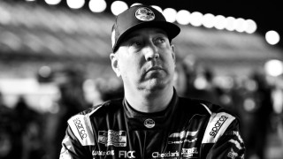 Gyászol a motorsport világa, váratlanul elhunyt Kyle Busch, a NASCAR egyik legkeményebb alakja