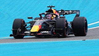 Red Bull Racing - Szokatlan döntést hoztak a bírák: csak a futam után vizsgálják Verstappent Miamiban