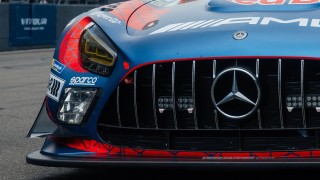 Mercedes - Külön utakon a Mercedesnél: Verstappen autója eltér a többiekétől a Nürburgringen