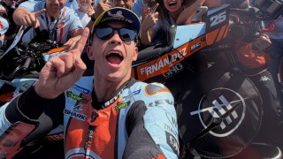 Meglepetés Mugellóban, szatellit motor hozta el az Aprilia hazai sikerét