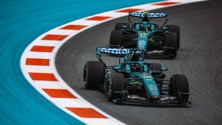 Aston Martin - Hatvan lóerős hátrányból kapaszkodhat a Honda az FIA engedményeivel