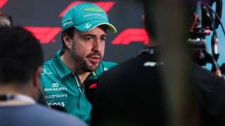 Aston Martin - Alonso dühöng: kivételezéssel vádolja a Ferrarit a miami káosz előtt