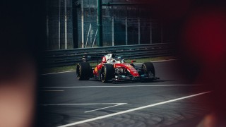 Ferrari - Villeneuve sem hitt a szemének a Ferrari húzását látva