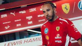 Ferrari - Saját pályáján verte meg Leclerc Hamiltont - reagált a hétszeres világbajnok