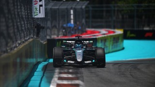 Mercedes - Összeláncolja a csatázó F1-es autókat az új trükkös rendszer