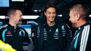 Mercedes - Russell nagyon boldog, de szerinte Hamilton gondot okozhat vasárnap