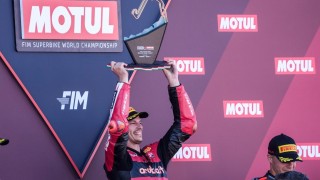 Megállíthatatlan a Ducati klasszisa, újabb történelmi győzelmet aratott a Balaton Parkban