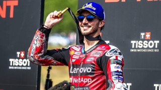 Bagnaia megtörte a jeget Brnóban, Bezzecchi óriási hibát vétett