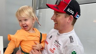 Miért hiányzik ennyire Kimi Räikkönen a 2026-os Forma–1-ből?