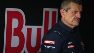 Ferrari - Steiner még magát is helyretette Hamilton barcelonai győzelme után