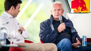  és  - Helmut Marko megnevezte a monacói favoritot, a Mercedest pedig figyelmeztette
