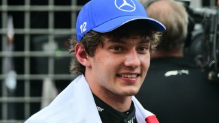 Mercedes - Hamilton ellen küzdene a világbajnoki címért Antonelli