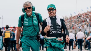 Aston Martin - Alonso megmagyarázta, miért nem hajlandók feladni a kockázatos utat