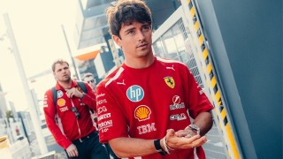 Ferrari - Piero Ferrari nem írja le Leclerc-t, szerinte nem fog összeroppanni Hamilton miatt
