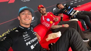 Ferrari - Hamilton és Russell csatája megmutatta, mi hiányzik az F1-es közvetítésekből