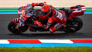 Fájós vállal is állva hagyta a mezőnyt Marc Márquez a Balaton Park-i sprinten