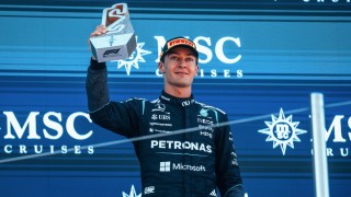 Mercedes - Russell a dobogón jött rá a keserű igazságra Antonellivel kapcsolatban