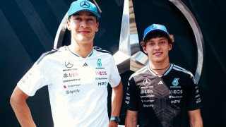 Mercedes - Felháborodott a Mercedes a pilóták egyenlőtlen bánásmódjáról szóló hírek kapcsán
