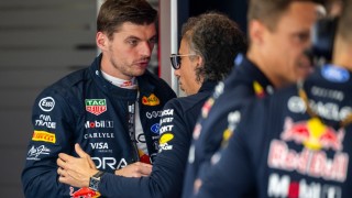 Red Bull Racing - Soha nem látott feszültség a Red Bullnál, Verstappen dühkitörése után megkezdődtek a háttértárgyalások