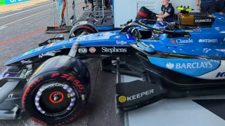 Williams - Megbüntették a Williamst a monacói időmérőn történt balesetveszélyes jelenet miatt