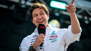 Mercedes - Toto Wolffnak fogalma sincs, miért ilyen lassú George Russell