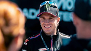 MotoGP: Hatalmasat bukott és kulcscsonttörést szenvedett az Aprilia versenyzője (videó)