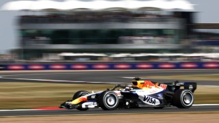 Racing Bulls - Kockázatos taktikával lépett előre a Racing Bulls Silverstone-ban