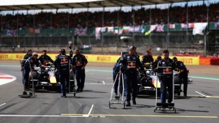 Red Bull Racing - Teljesen tehetetlen a Red Bull pilótája, aki szerint így nincs értelme versenyezni