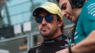 Aston Martin - Fernando Alonso különleges képessége mentheti meg az Aston Martint