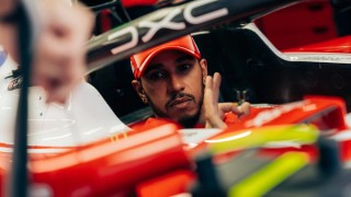 Ferrari - Meglepő fordulat Maranellóban, Hamilton vette át az irányítást a Ferrarinál