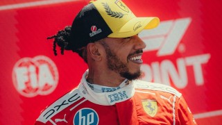 Ferrari - Damon Hill szerint Hamilton egy megmagyarázhatatlan Senna-problémával szembesült a Ferrarinál
