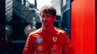 Ferrari - Montoya szerint Piastrinak egyszerűen neki kellene mennie Leclerc-nek, ha a Ferrari pilótája újra leszorítja