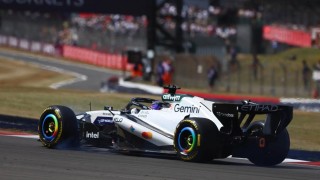 McLaren - Rejtélyes trükköt vetett be a Mercedes, egyre feszültebb a McLaren