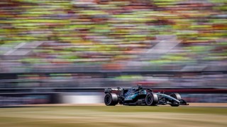 Mercedes - Fontos tesztet teljesített a Mercedes és a Williams Silverstone-ban