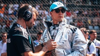 Mercedes - George Russellnél betelt a pohár, burkoltan kivételezéssel vádolja a Mercedest