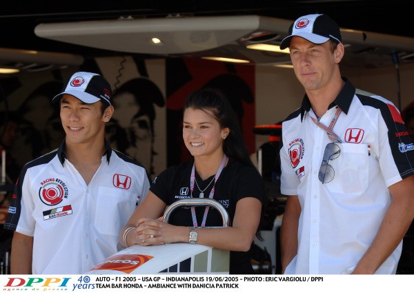 A korábbi IndyCar-pilóta felfedte, milyen közel volt valójában az F1-es debütáláshoz