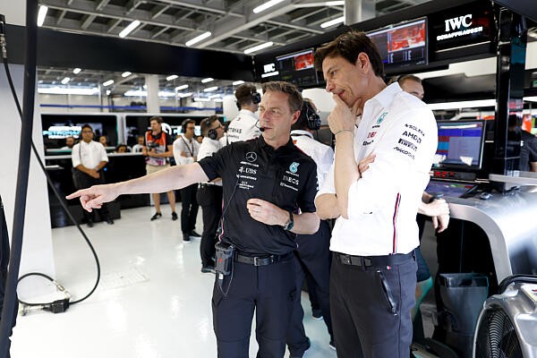 - Ekkor kerül fel az első újítás a Mercedes 2023-as F1-es autójára