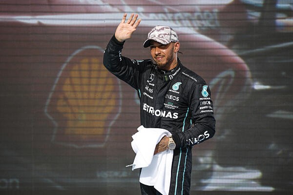 - Hamilton szerint benne van a pakliban, hogy két középcsapat is ott lesz a vb-harcban