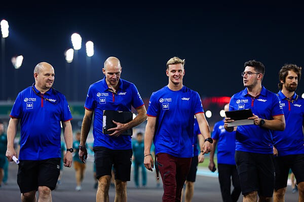 - A Haasnak elege lett a Schumacherrel járó közegből?