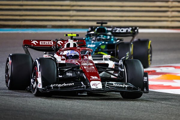 és - 4,7 milliárdról csúszott le Vettel csapata Abu-Dzabiban