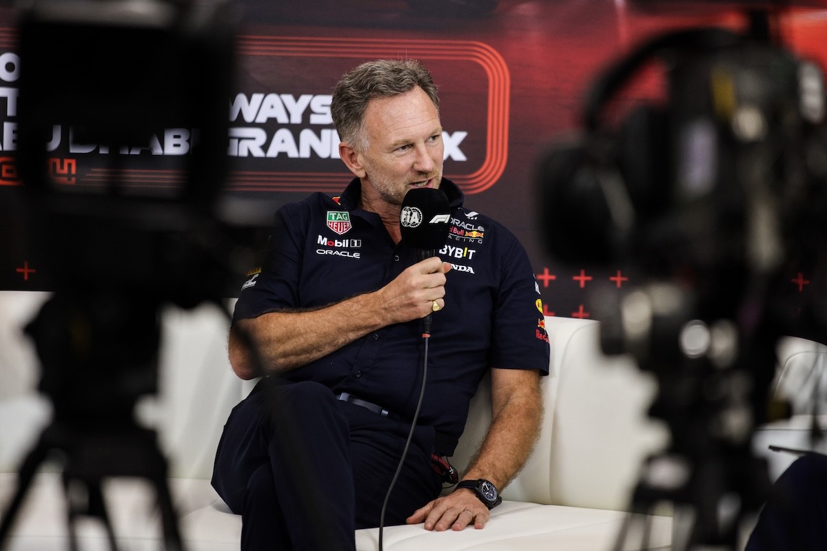 Horner szerint értelmetlen az FIA új szabálya