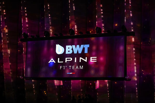 és  - Megvan, mikor mutatják be az Alpine 2023-as F1-es kocsiját!