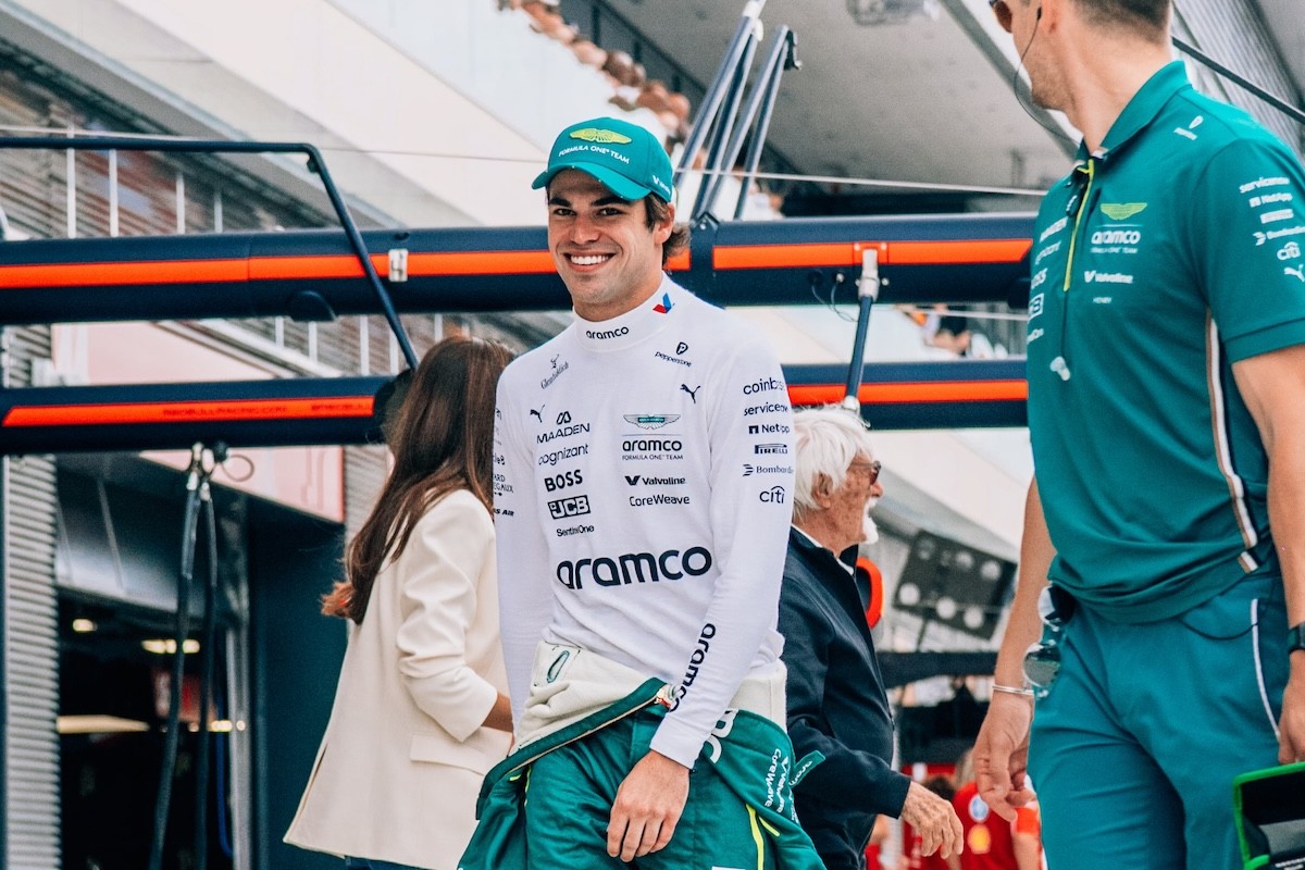 - „Mindenki pénzzel jutott az F1-be" – Honfitársa keményen odaszólt Stroll kritikusainak