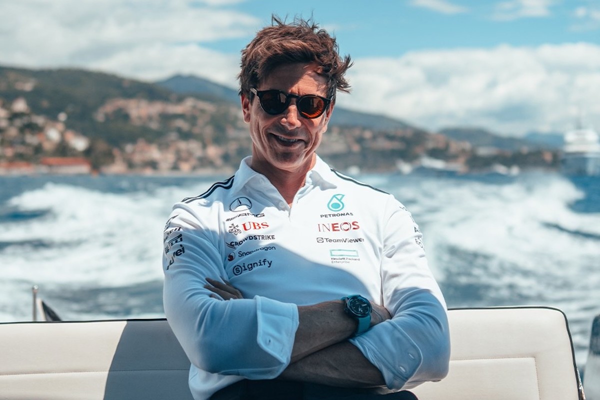  és  - Wolff sem érti a Mercedes hihetetlen tempóját Szingapúrban